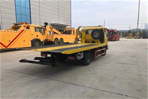 西市非事故拖车