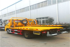 西市附近拖车救援搭电