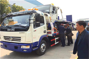 西市汽车道路救援拖车价格